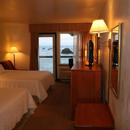 Oceanfront Lodge Crescent City Exteriör bild