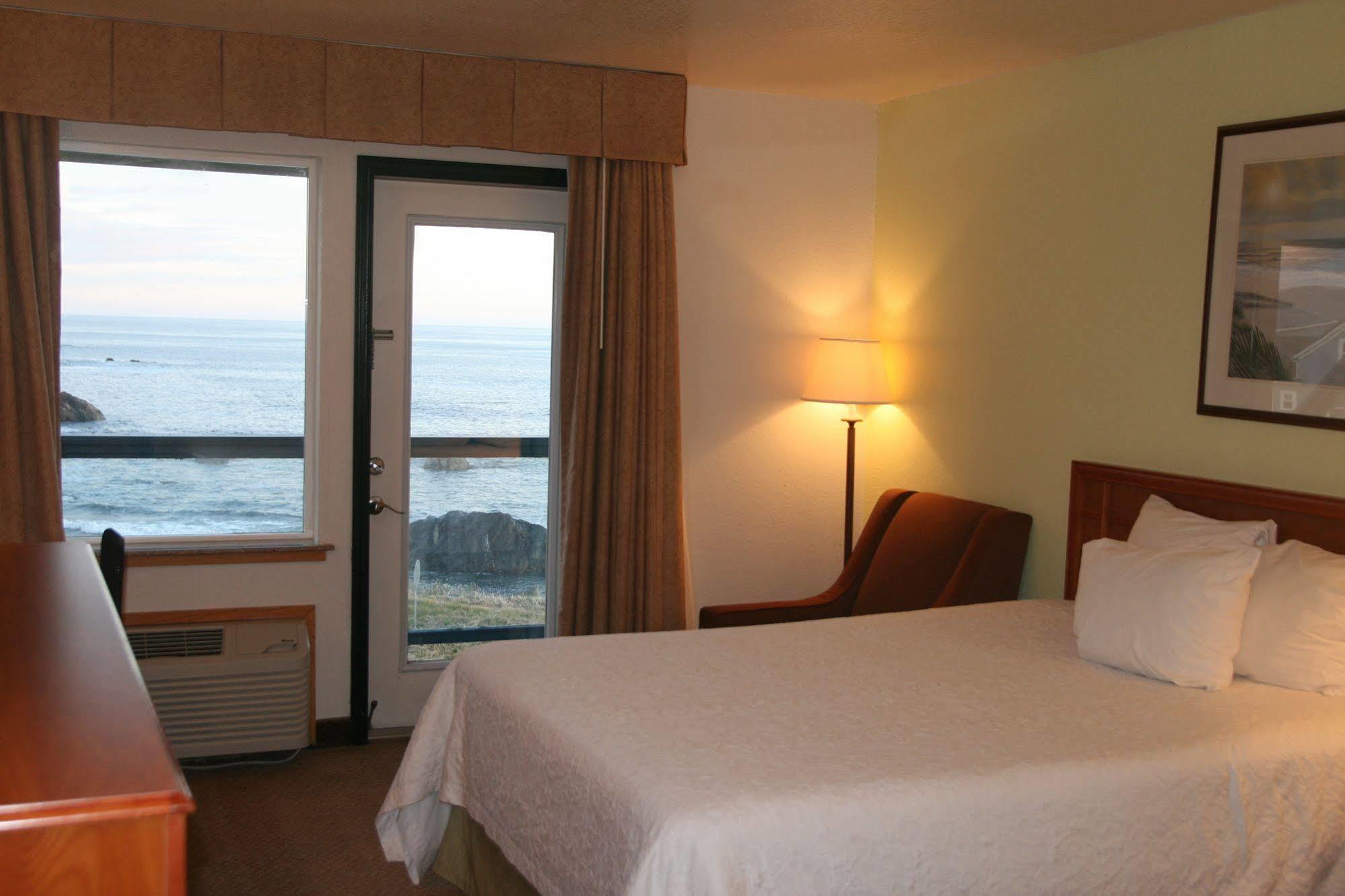 Oceanfront Lodge Crescent City Exteriör bild