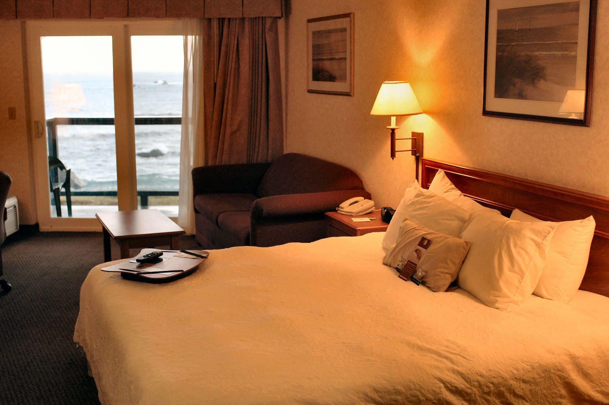Oceanfront Lodge Crescent City Exteriör bild